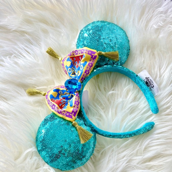 Disney Parks Magic Carpet Minnie Ears - Picture 2 of 6